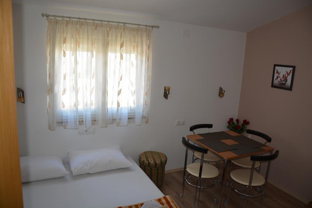 Pansion Ivan Međugorje Kamer foto